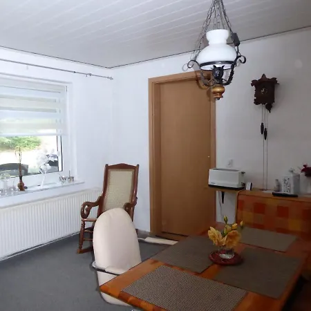 Apartment Am Waldrand - 